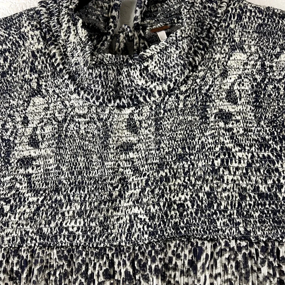 Free People RomaTop Womens Medium Snake Print‎ Smocked Sheer Puff Sleeve Ruffle
